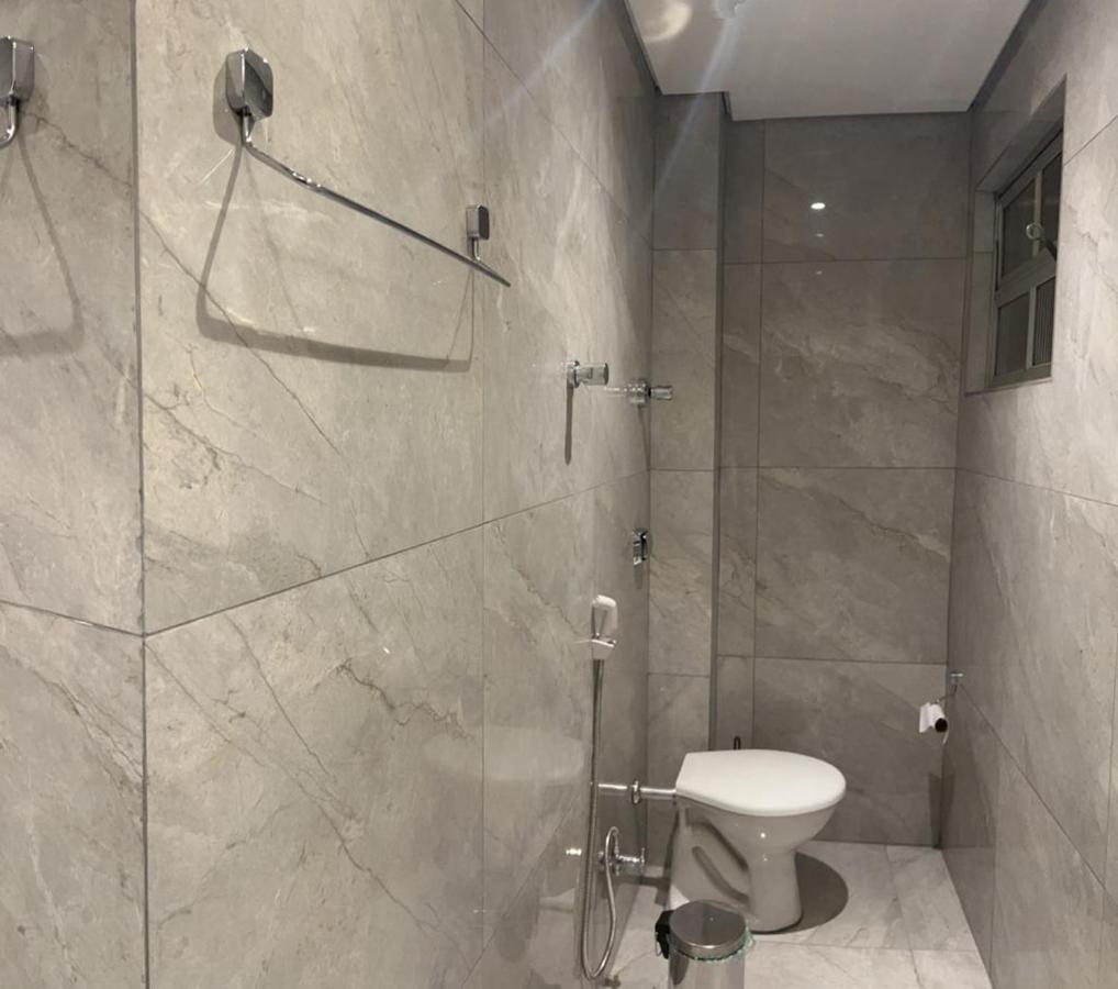 Apartamento Para Pessoas De Familia Ou A Negocio, Ap Lindo Aconchegante No Bras Proximo Igreja Mundial,Mercado Municipal, 25 De Marco, Templo Salomao, Metro Dom Pedro Ll, Bancos, Mercado E Etc Sao Paulo Bagian luar foto